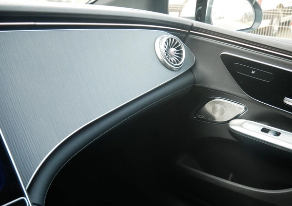 Mercedes-Benz EQE cena 329900 przebieg: 17500, rok produkcji 2022 z Głuchołazy małe 781